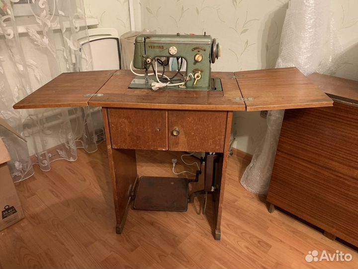 Швейная машинка veritas