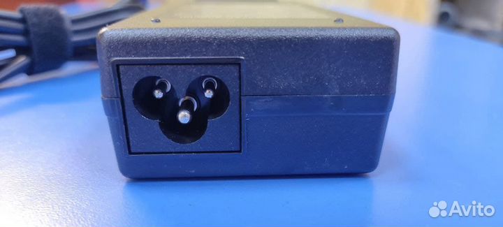 Блок питания для ноутбука asus 19V 4.74A 5.5 x 2.5