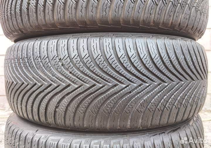 Michelin Alpin 5 215/65 R16 98H