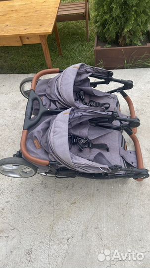 Прогулочная коляска carello