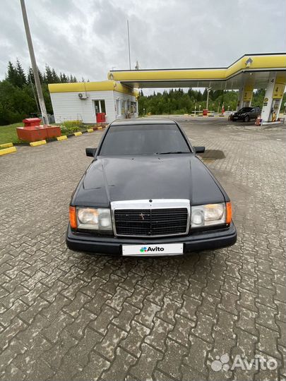 Mercedes-Benz W124 2.6 AT, 1987, 400 000 км