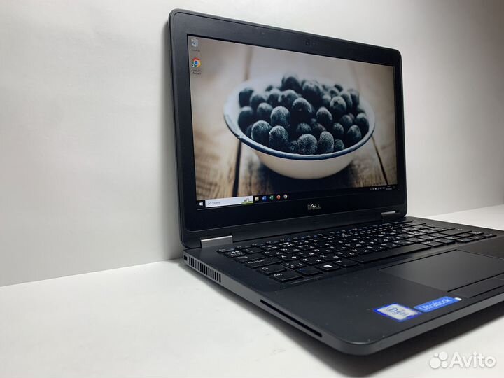 Мощный и компактный ноутбук i7/16gb/IPs/FullHD