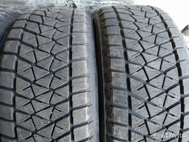 Bridgestone Blizzak DM-V2 285/50 R20 112T