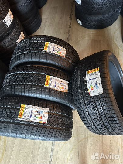Pirelli Scorpion Winter 275/40 R22 и 315/35 R22 108V