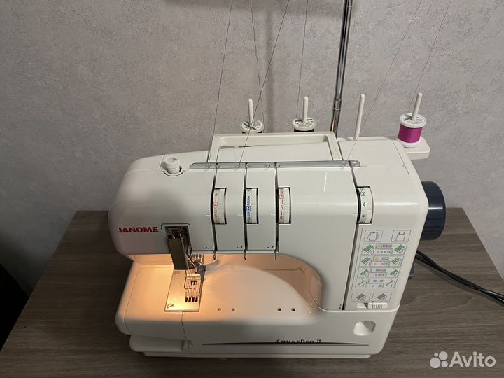 Распошивальная машина janome coverpro 2