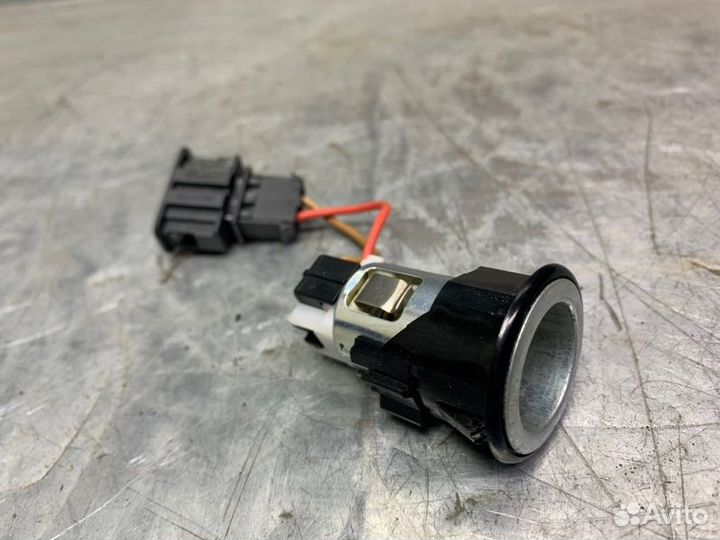 Гнездо прикуривателя Volkswagen Passat B6