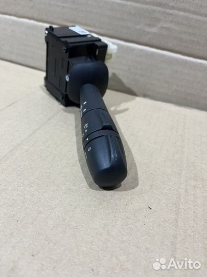 Подрулевой переключатель правый Лада Веста