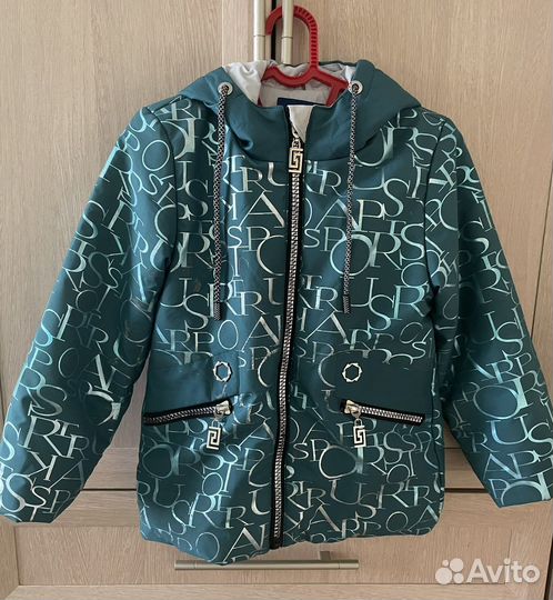 Куртка на девочку