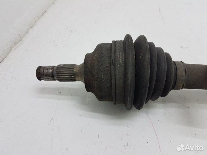 Привод передний правый Peugeot 308