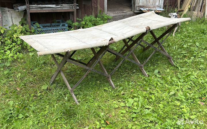 Старинная офицерская раскладушка