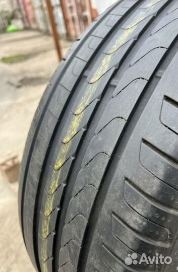 Pirelli Cinturato P7 245/45 R18