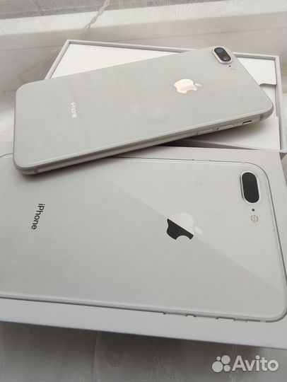 iPhone 8 Plus, 64 ГБ