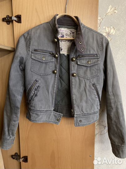 Джинсовая куртка
