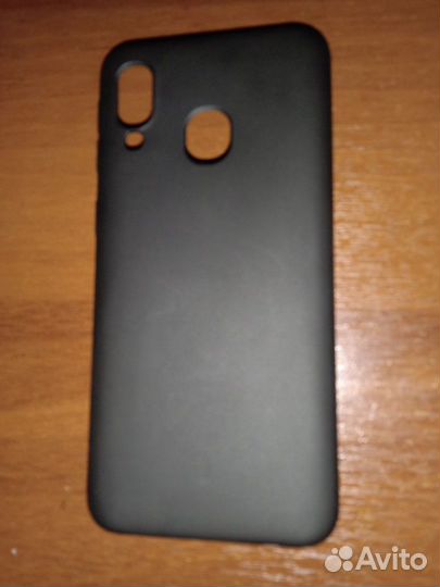 Защитный чехол к samsung А40