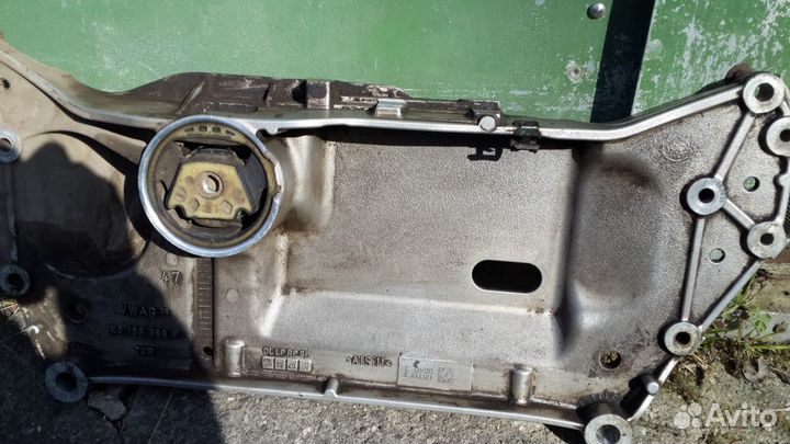 Подрамник шкода октавия. 1ko199369f