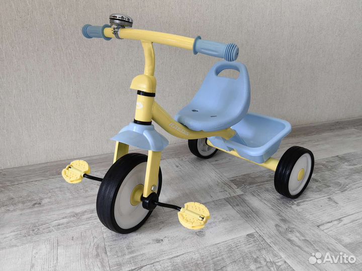 Трехколесный велосипед