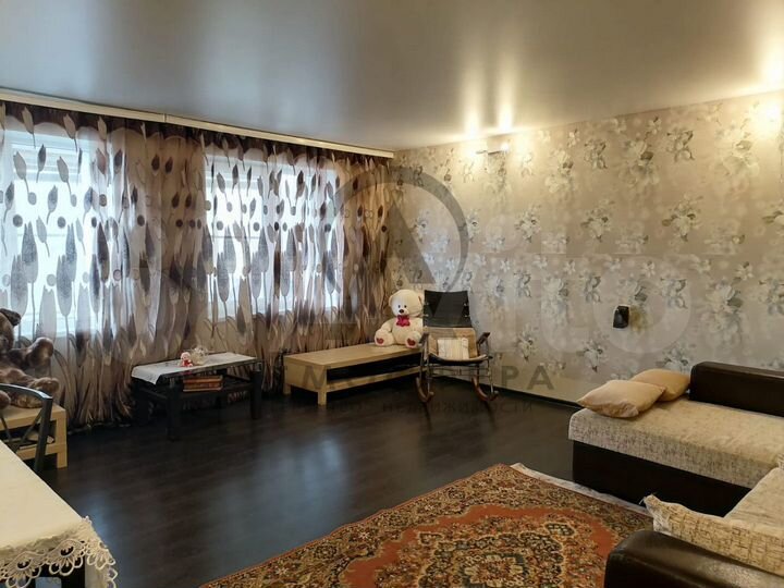 Дом 210 м² на участке 5,2 сот.