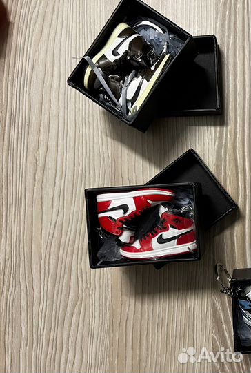 Брелок nike кроссовки air jordan