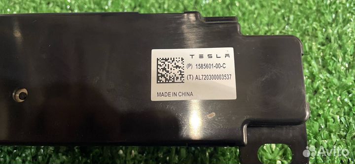 Антенна Tesla Model Y 2021 158560100