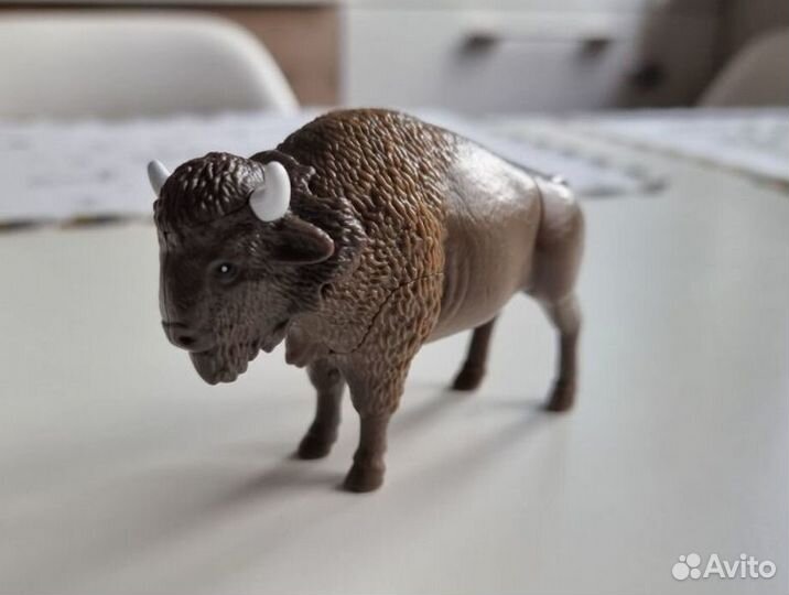 Kinder maxi natoons бизон