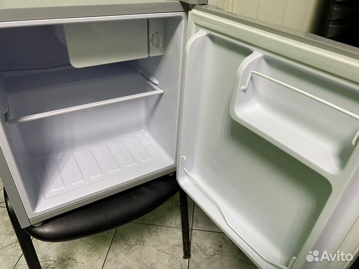 Холодильник маленький BBK 50 см