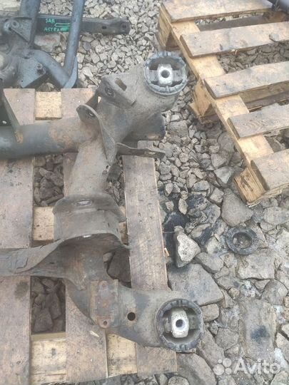 Подрамник задний Bmw X5 e53 рестайлинг