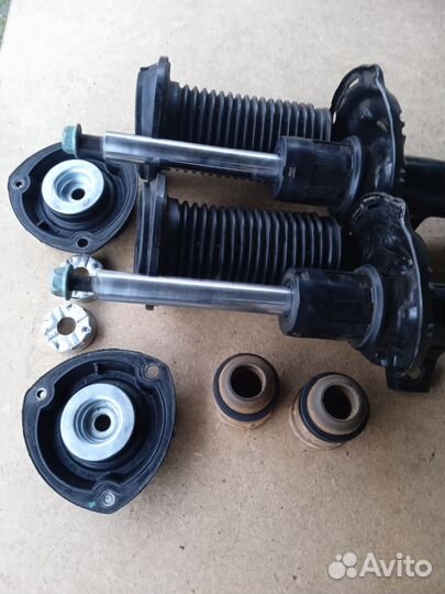 Стойка амортизатора передняя Шкода kodiaq