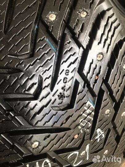 Nokian Tyres Hakkapeliitta 8 SUV 265/40 R21 105T