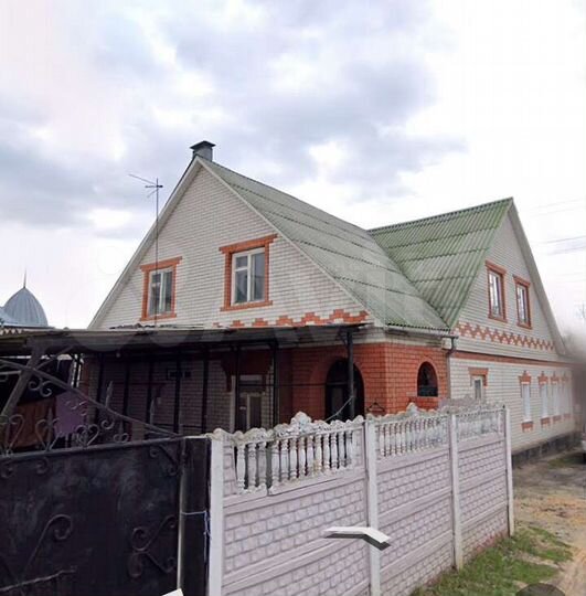 Дом 265 м² на участке 4 сот.