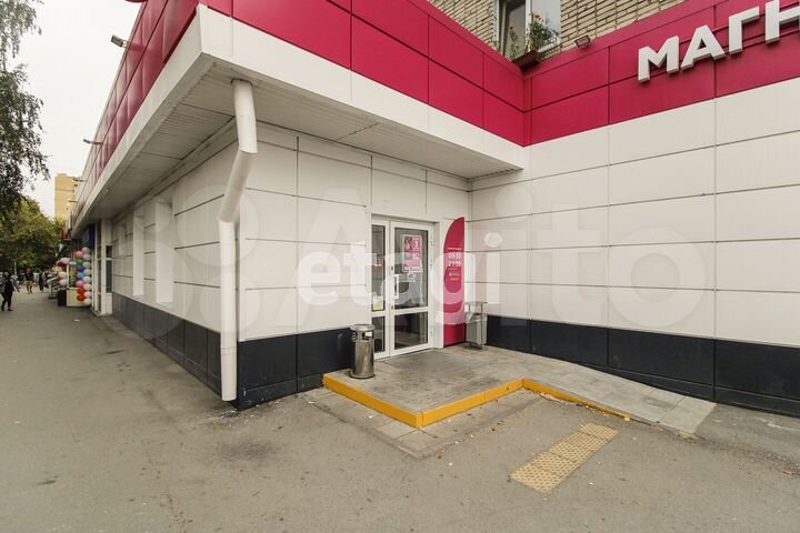 Продам торговое помещение, 387.4 м²