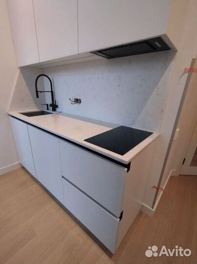 Столешница из кварцевого агломерата