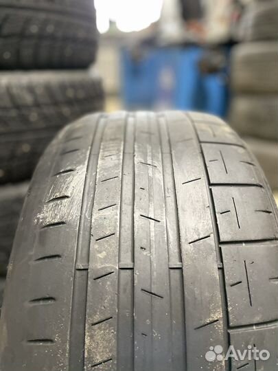 Pirelli P Zero 255/30 R19
