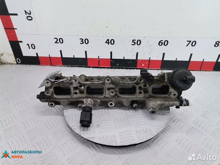 Топливная рампа Volkswagen Golf 4 2004 03C133204AH