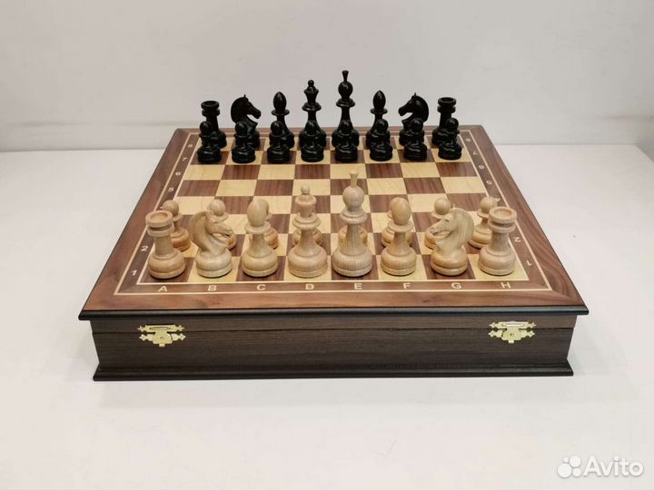 Шахматы Гамбит в ларце новые