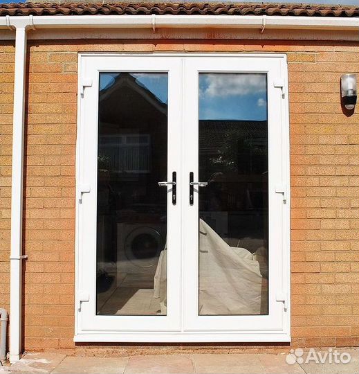 Входная дверь пластиковая