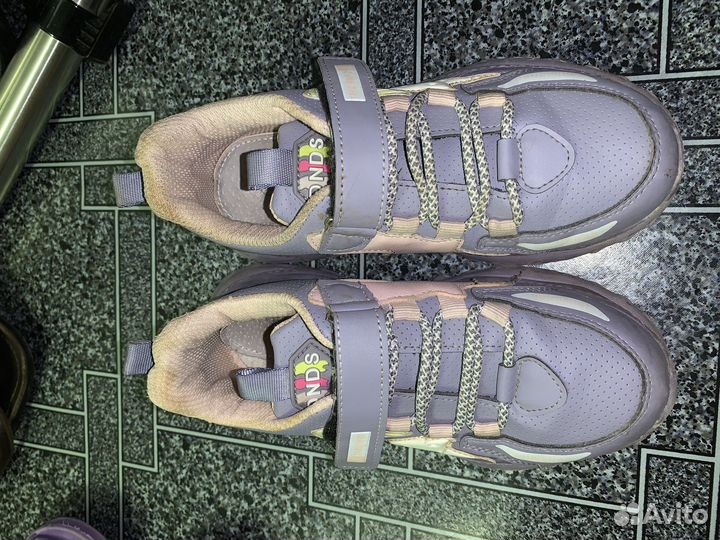 Кроссовки для девочки