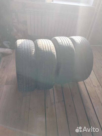 Bridgestone Blizzak WS-70 215/65 R16