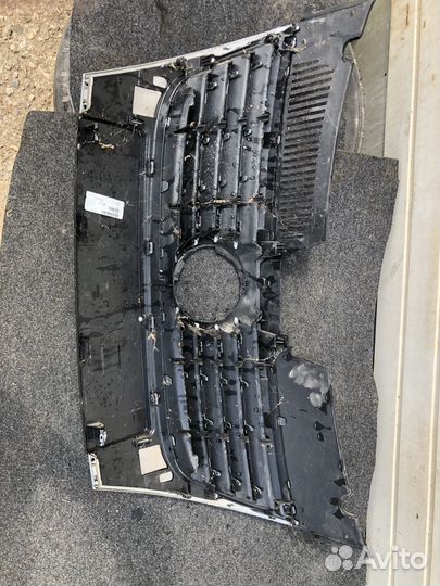 Решетка радиатора Volkswagen Passat B6