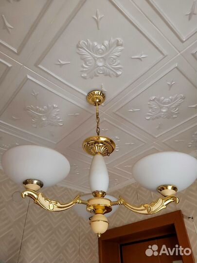 Люстра трехрожковая бу