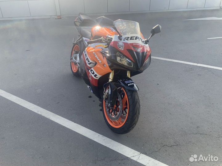 Супер спорт Honda cbr 1000 rr