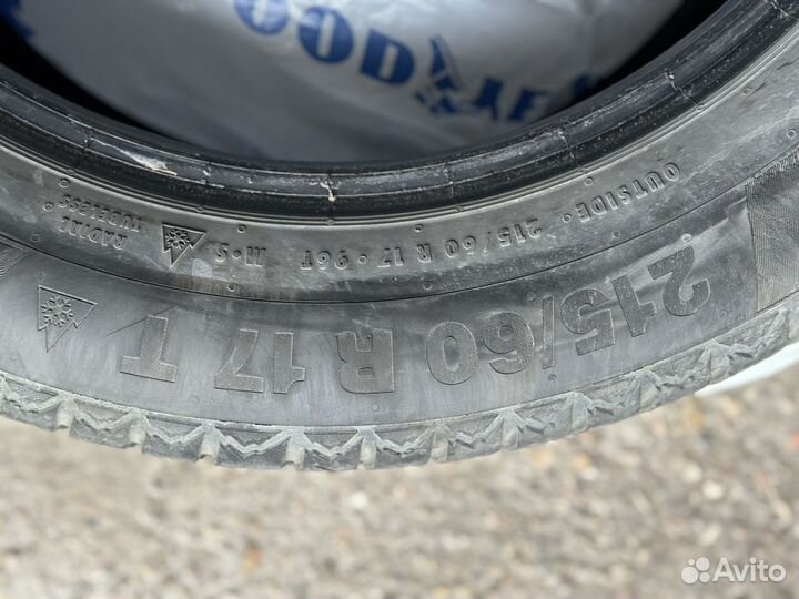 Continental ContiVikingContact 6 215/60 R17 96T