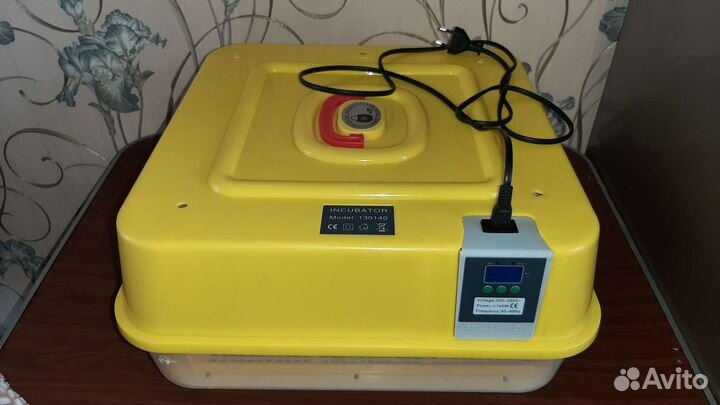 Инкубатор для яиц автоматический бу