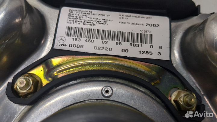 Подушка безопасности водителя Mercedes ML W163, 2002