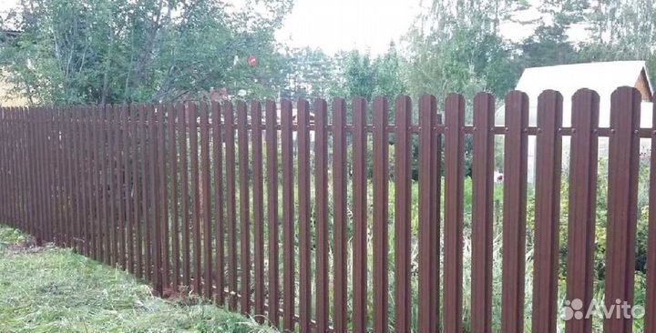 Забор из евроштакетника