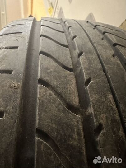 Yokohama Advan A10 215/50 R17