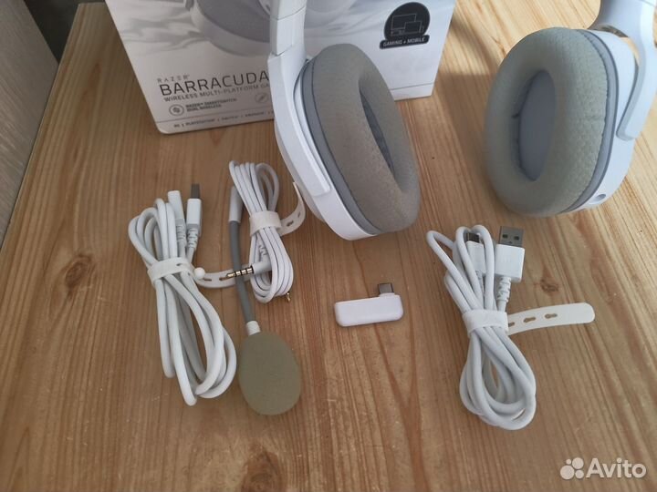 Беспроводные наушники Razer Barracuda X