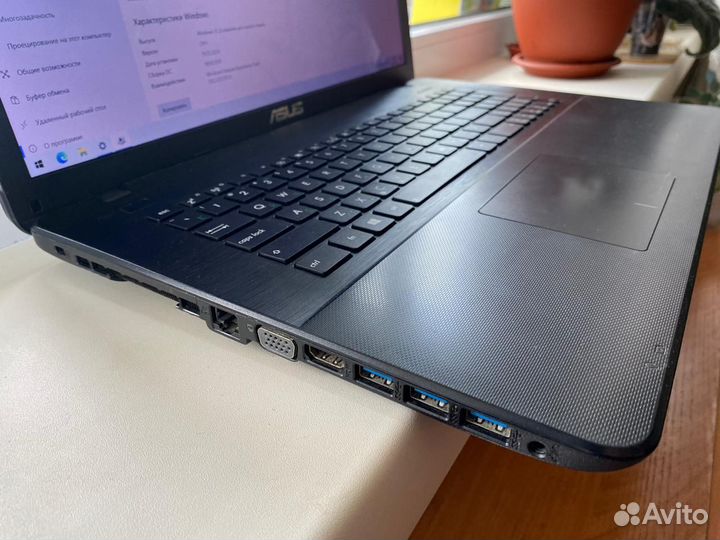 Ноутбук Asus 17.3