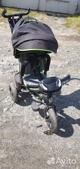 Велосипед трехколесный с ручкой