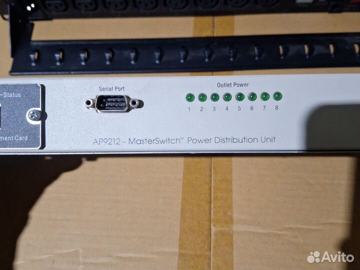 AP9212 Переключатель APC Master Switch