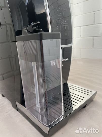 Кофемашина De'Longhi ecam 350.50 B